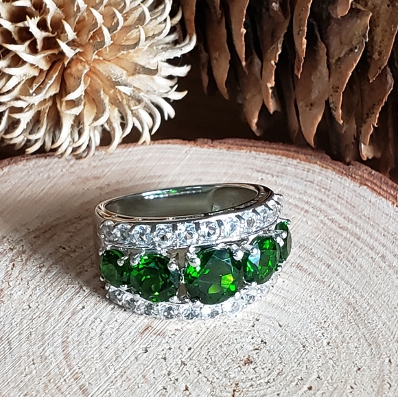 ⚫ Chrome Diopside & White Topaz Sterling Silver Ring - Picture 8 of 8